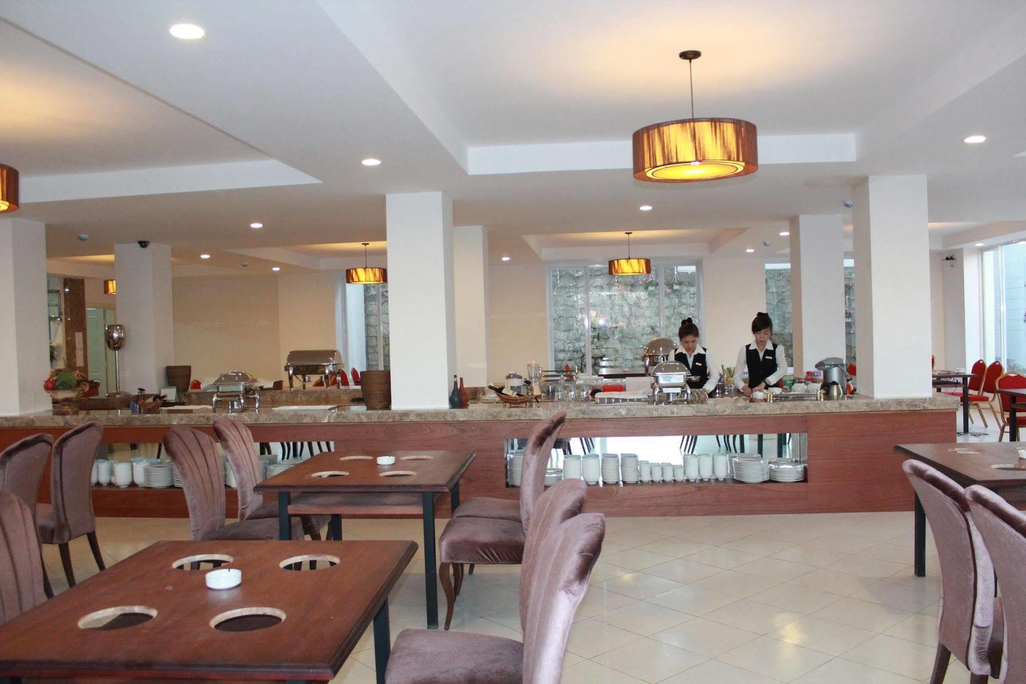 Ngoc Phat Dalat Hotel Da Lat Exterior foto